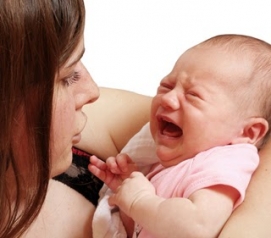 Bé bỏ ti mẹ không bú trực tiếp mẹ phải làm sao?