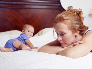 Mẹ sau khi sinh thiếu sữa, ít sữa, không có đủ sữa phải làm sao?