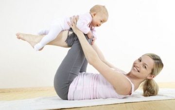 Bài tập giúp mẹ sau sinh lấy lại vóc dáng