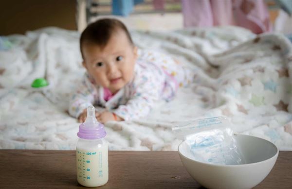 Mẹ đã biết cách rã đông sữa mẹ?