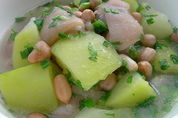 chua-mat-sua-it-sua-tu-viec-an-cac-mon-an-loi-sua