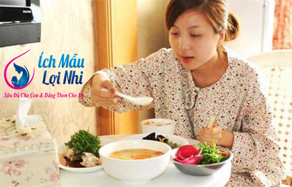 Kiêng khem quá mức có thể ảnh hưởng tới sữa mẹ