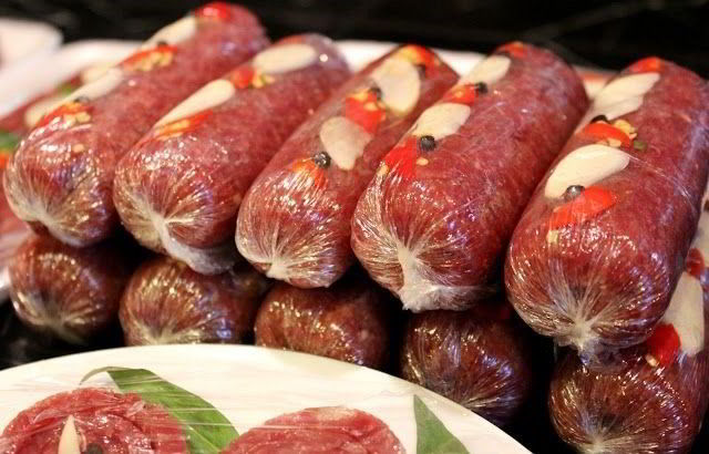 Nem chua thịt chua ảnh hưởng đến chất lượng sữa mẹ