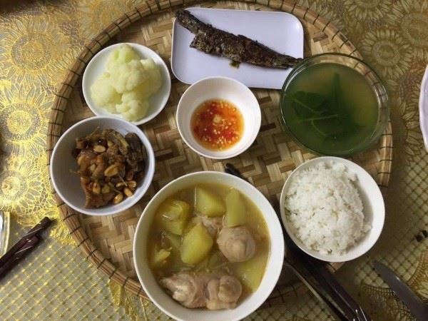 Thực đơn bữa trưa ngày chủ nhật